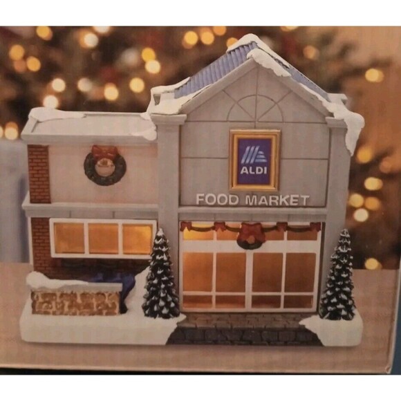 Merry Moments Aldi 2024 Store LED Light Up Holiday Christmas Village House NIB - Picture 1 of 9